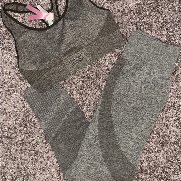 PINK Victoria's Secret Pants - Cute workout set